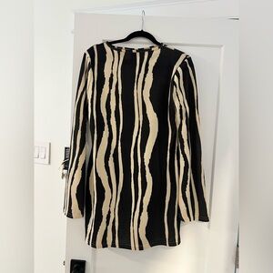 Boohoo Black and Beige Long Sleeve Ribbed Dress